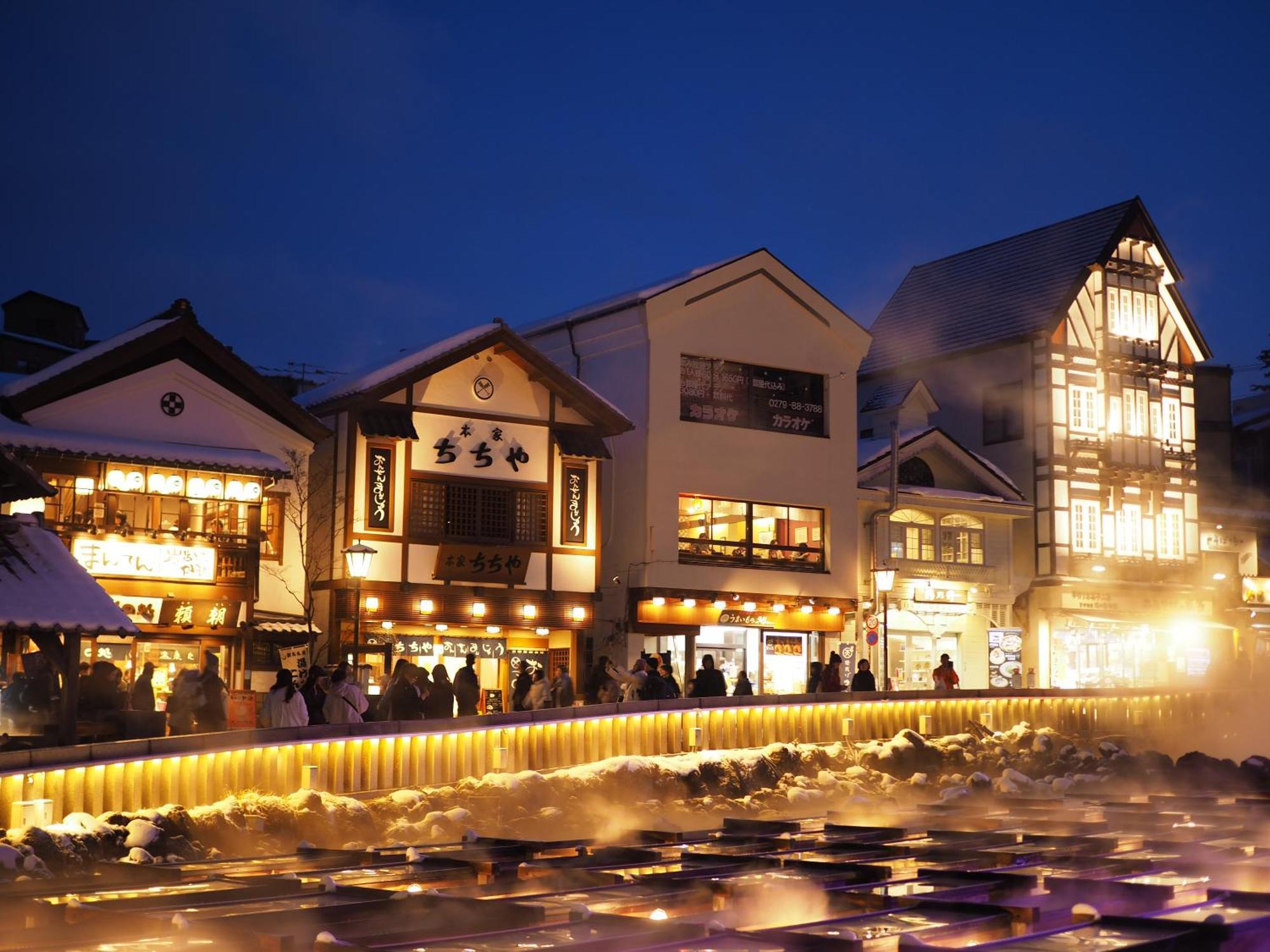 Buna Kusatsu Onsen Inn Eksteriør bilde